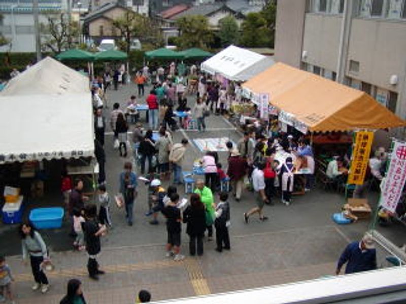 模擬店も…にぎわってます！
