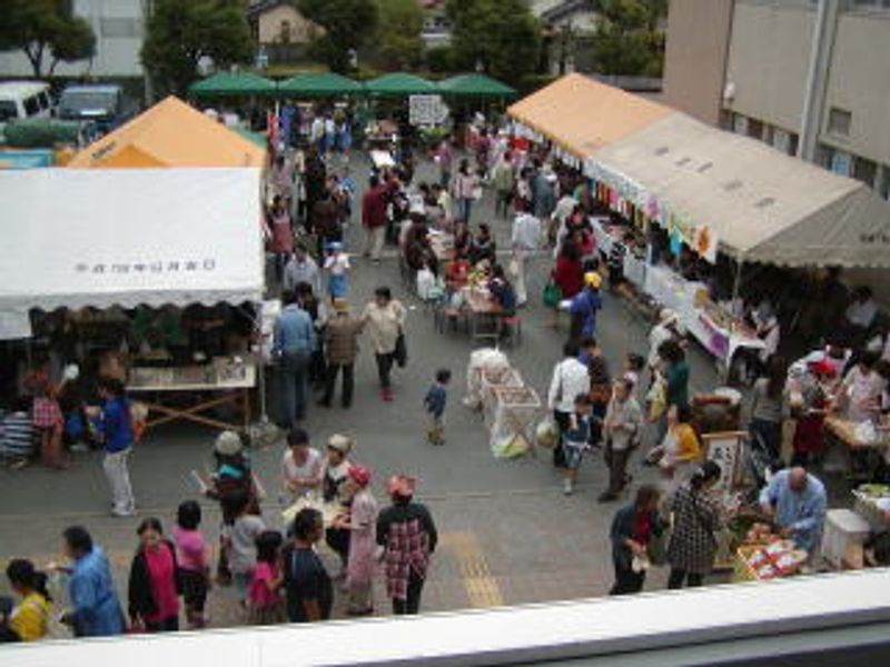 模擬店も…にぎわってます♪
