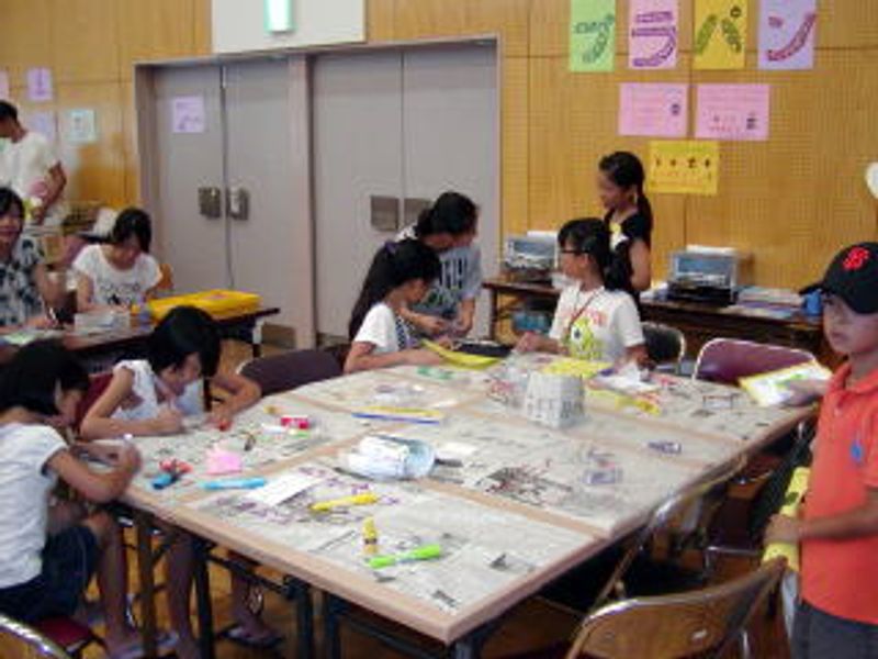 絵に色をぬって…♪