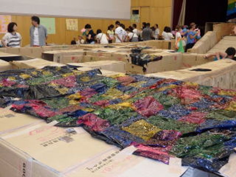 「ダンボール迷路」です♪