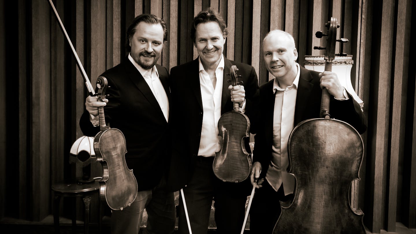 Cover image for Det Norske Kammerorkester // Cafekonsert