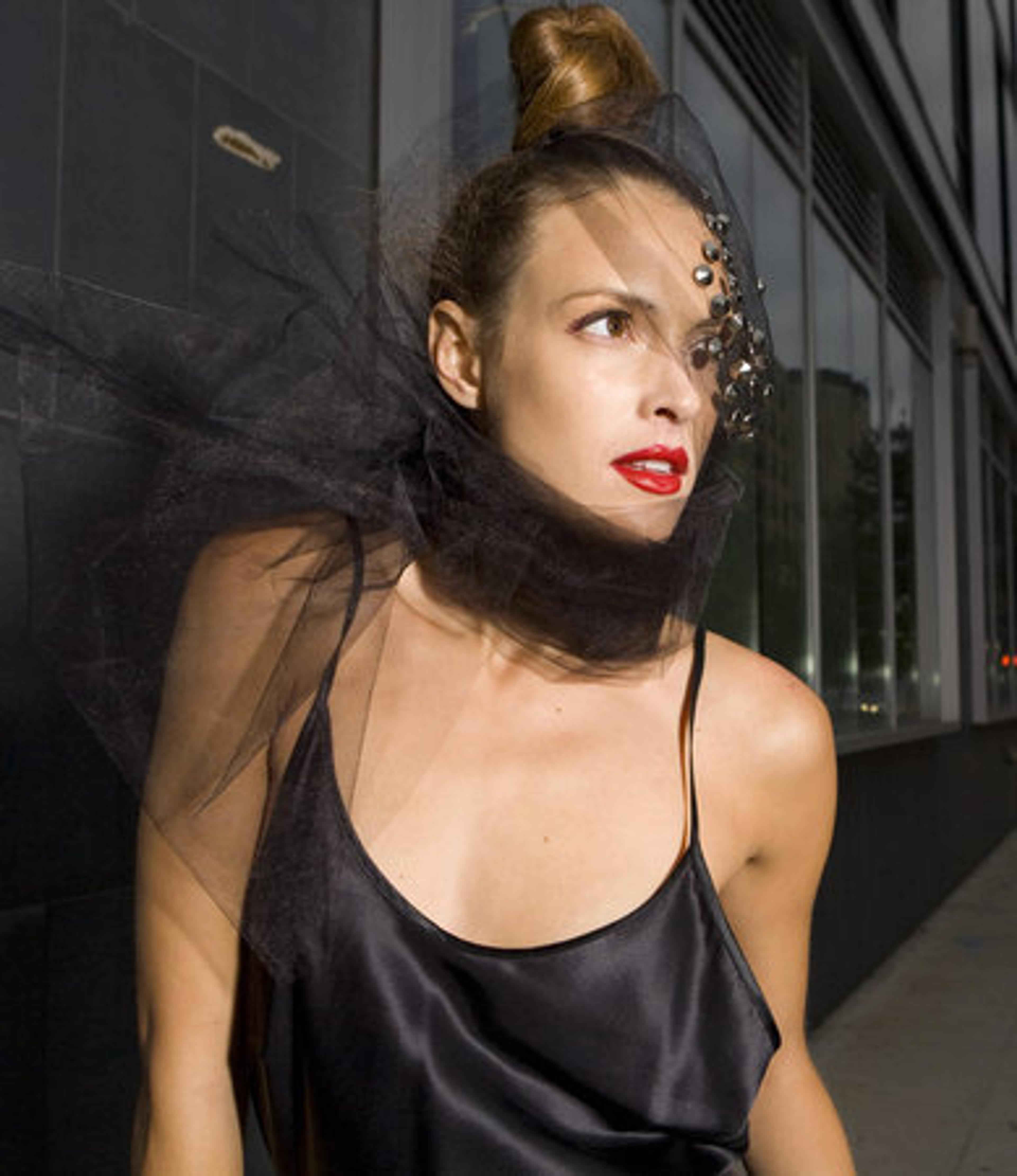 Editorial — Dyana Aives