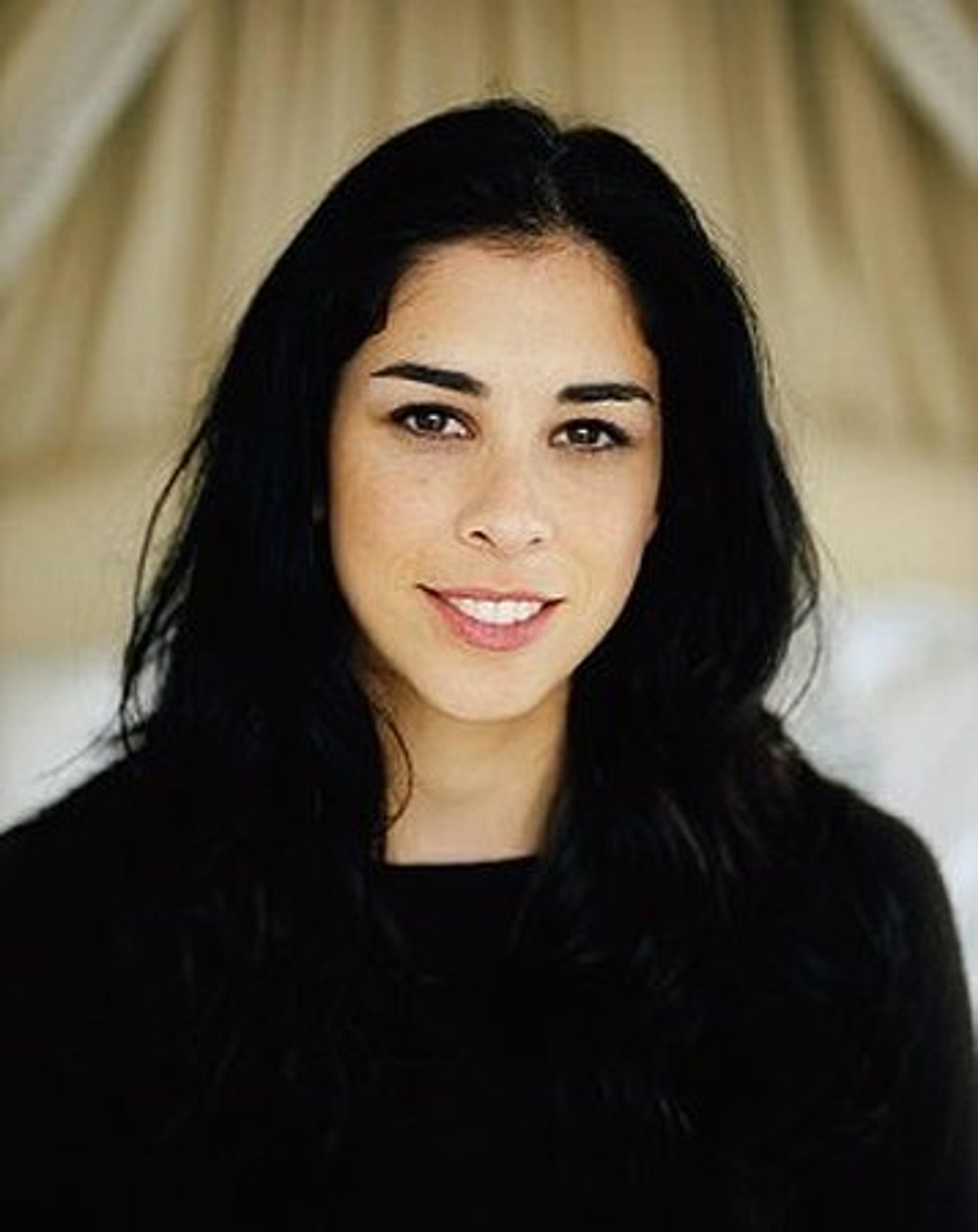 Celebrity — Dyana Aives