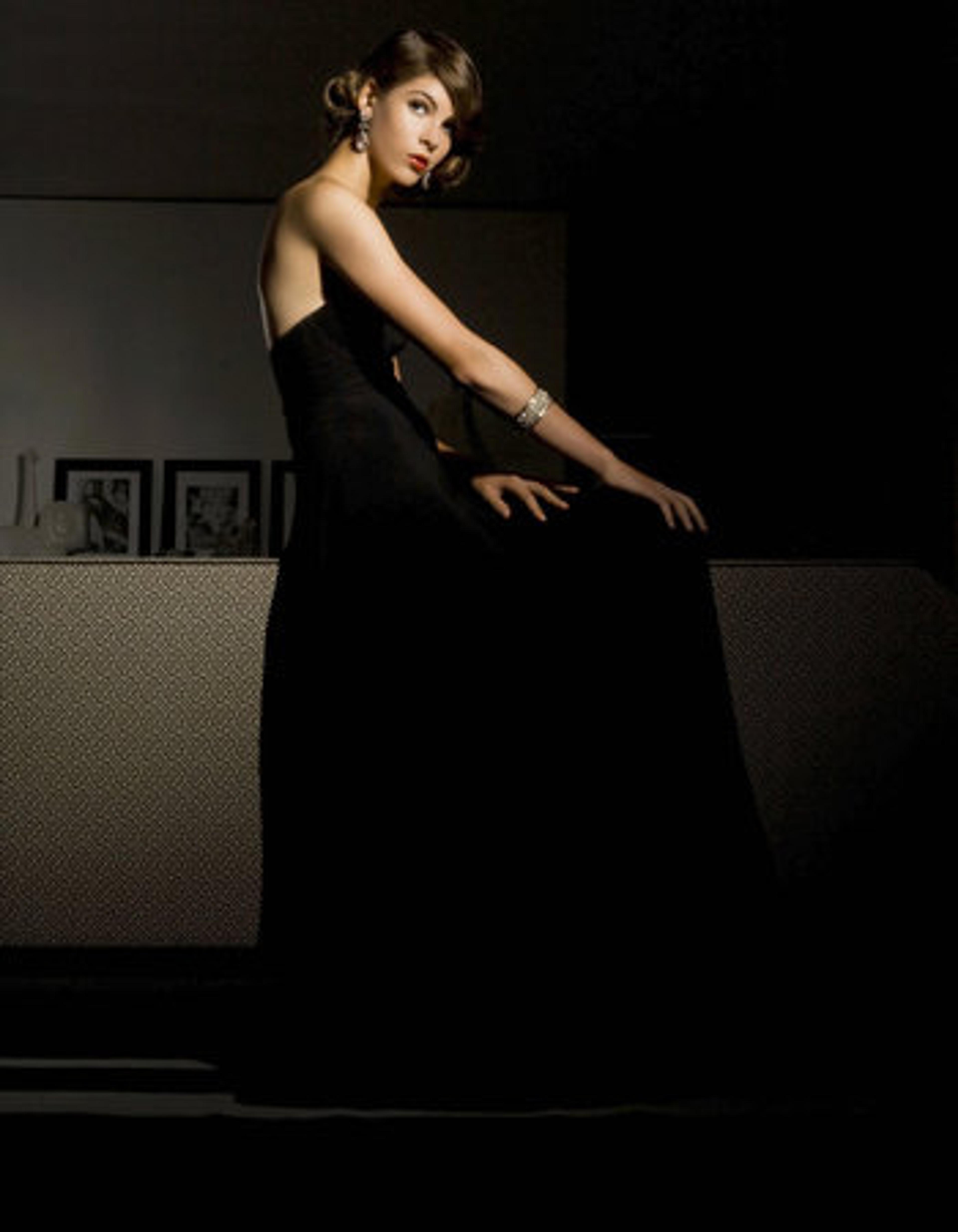 Editorial — Dyana Aives