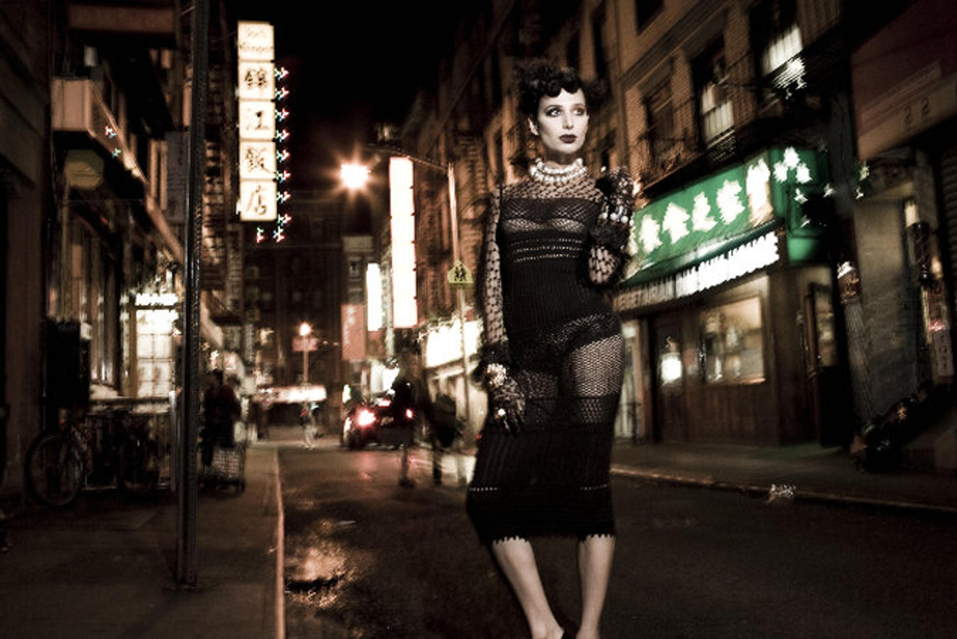 Editorial — Dyana Aives