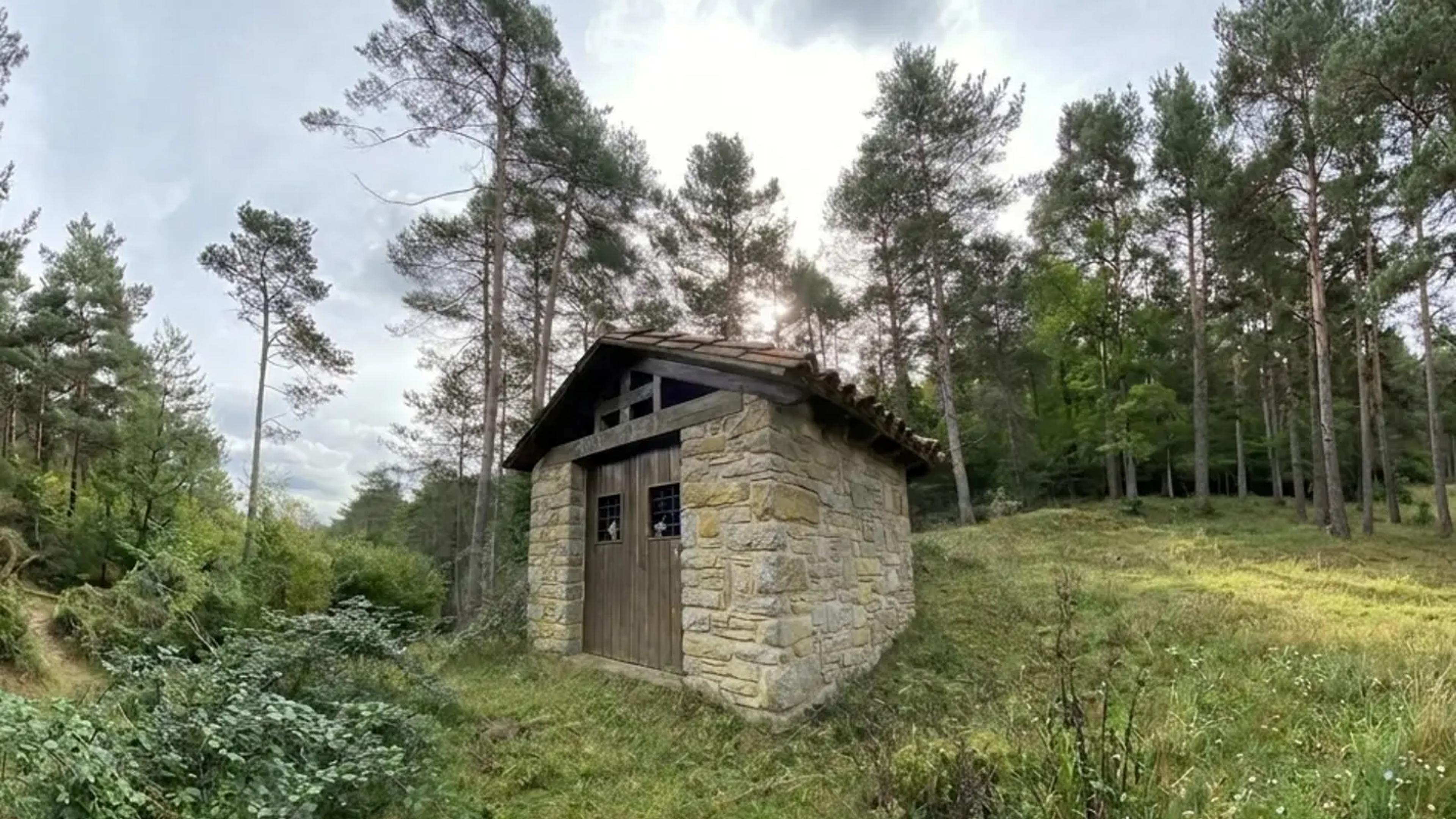 Ermita de Sant Bernabé de Les Llosses