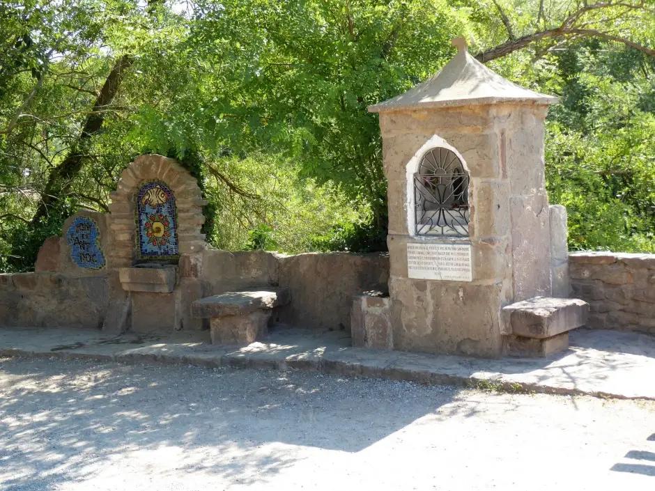 Capelleta i font de Sant Roc