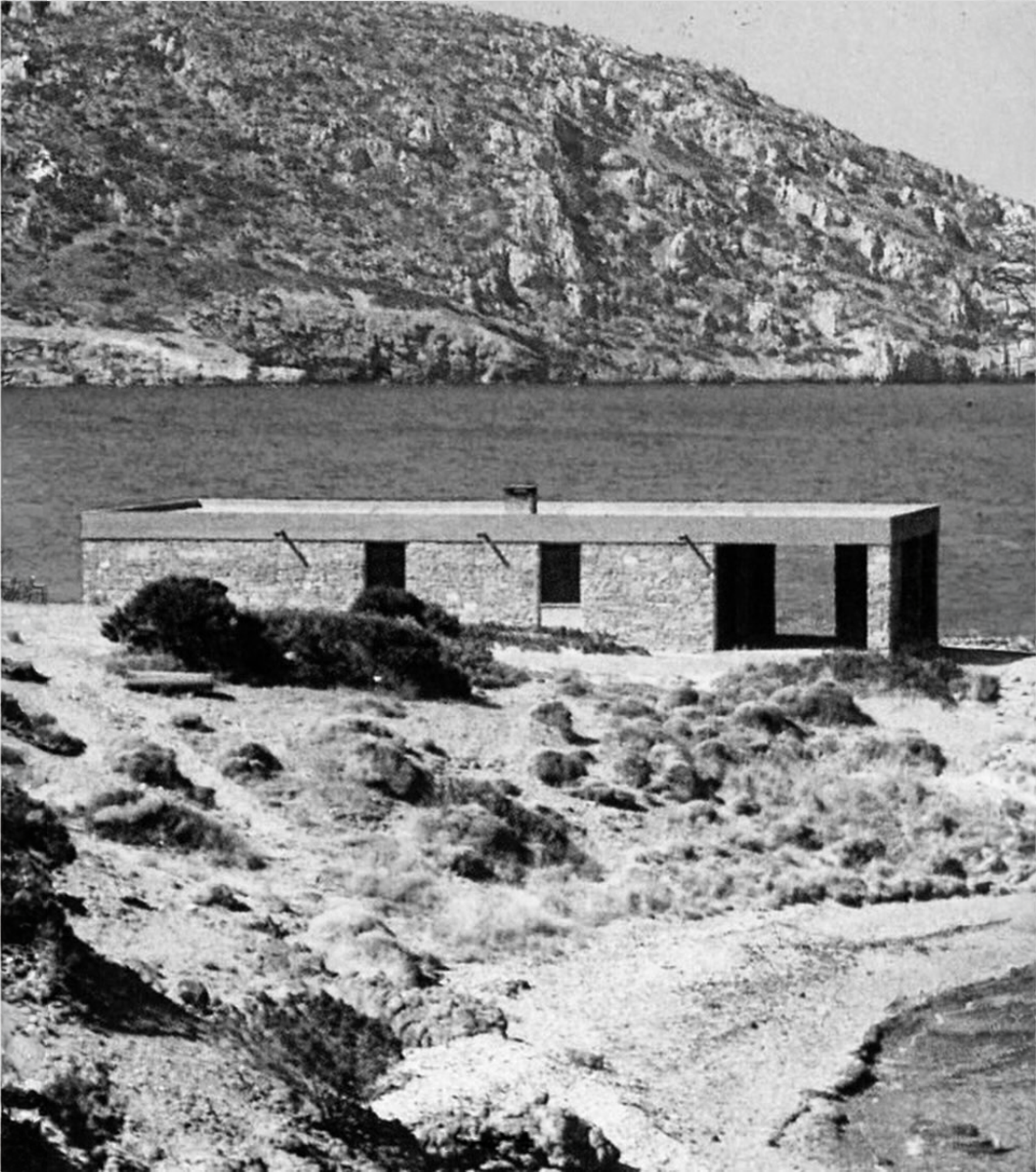 Weekend house, Anavissos by Aris Konstantinidis 1962