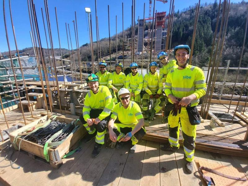 Glideforskaling, Kvelland bru, Lyngdal