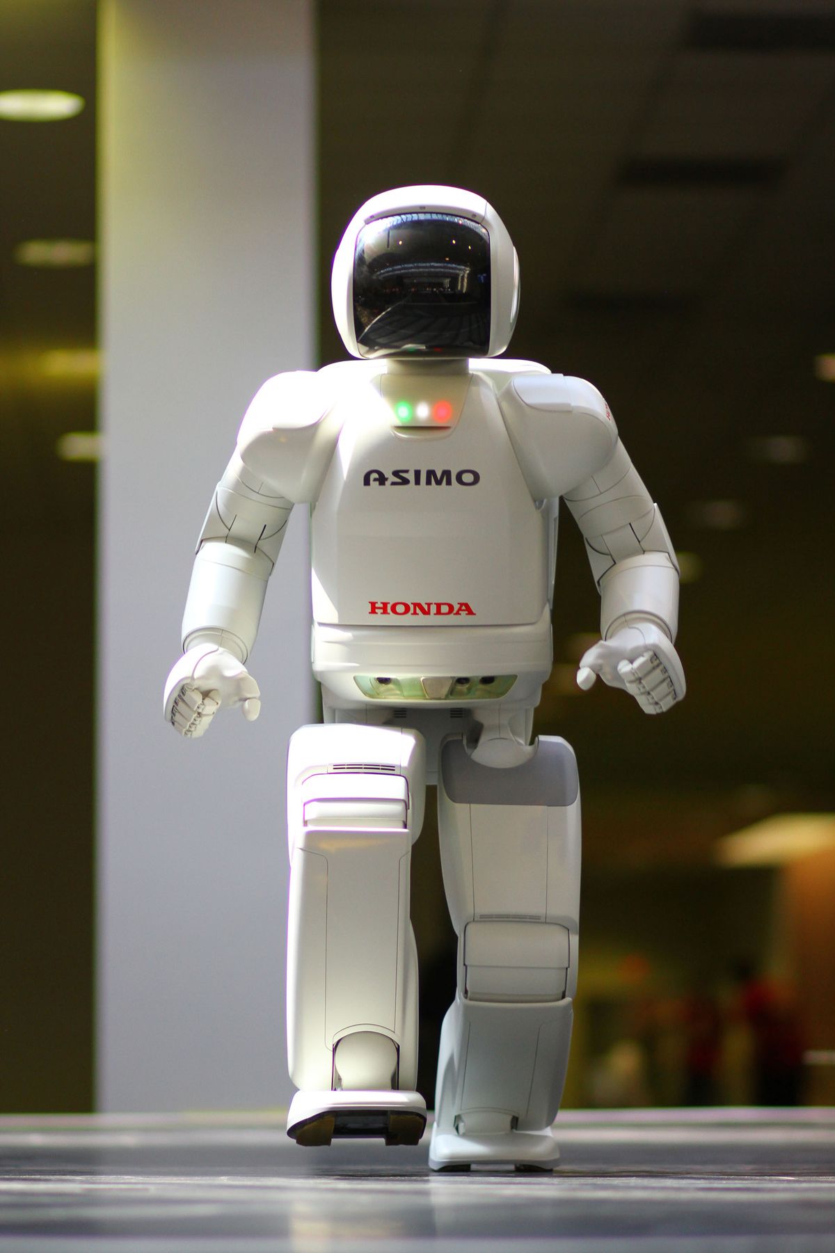 Honda ASIMO, humanoider Roboter, Wikimedia-Commons-Aufnahme.