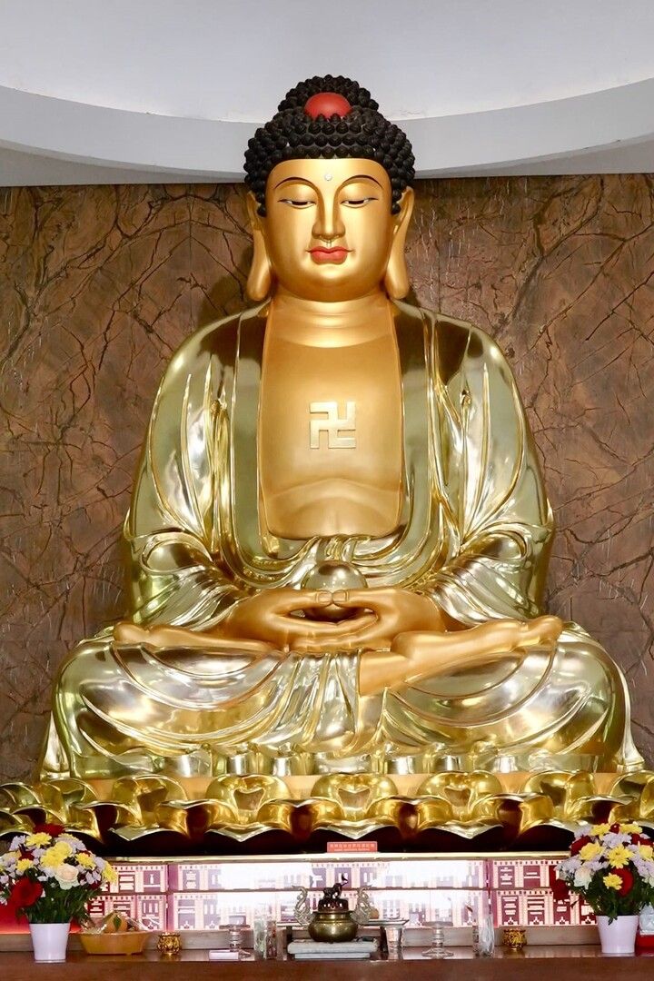 Shì Jiā Móu Ní