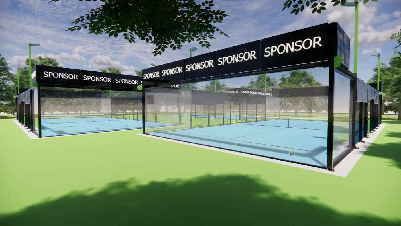 Velserbroek Hofgeest padelbanen met geluidsabsorberende panelen en geluidswallen outdoor panorama
