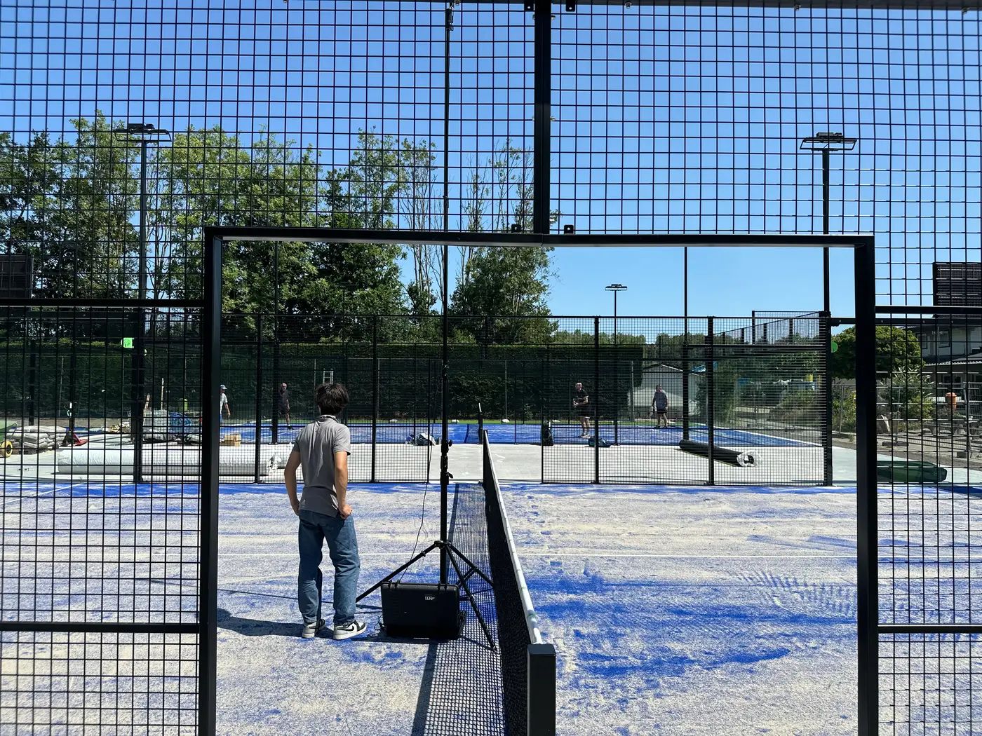 What sound solutions are available for a padel location?