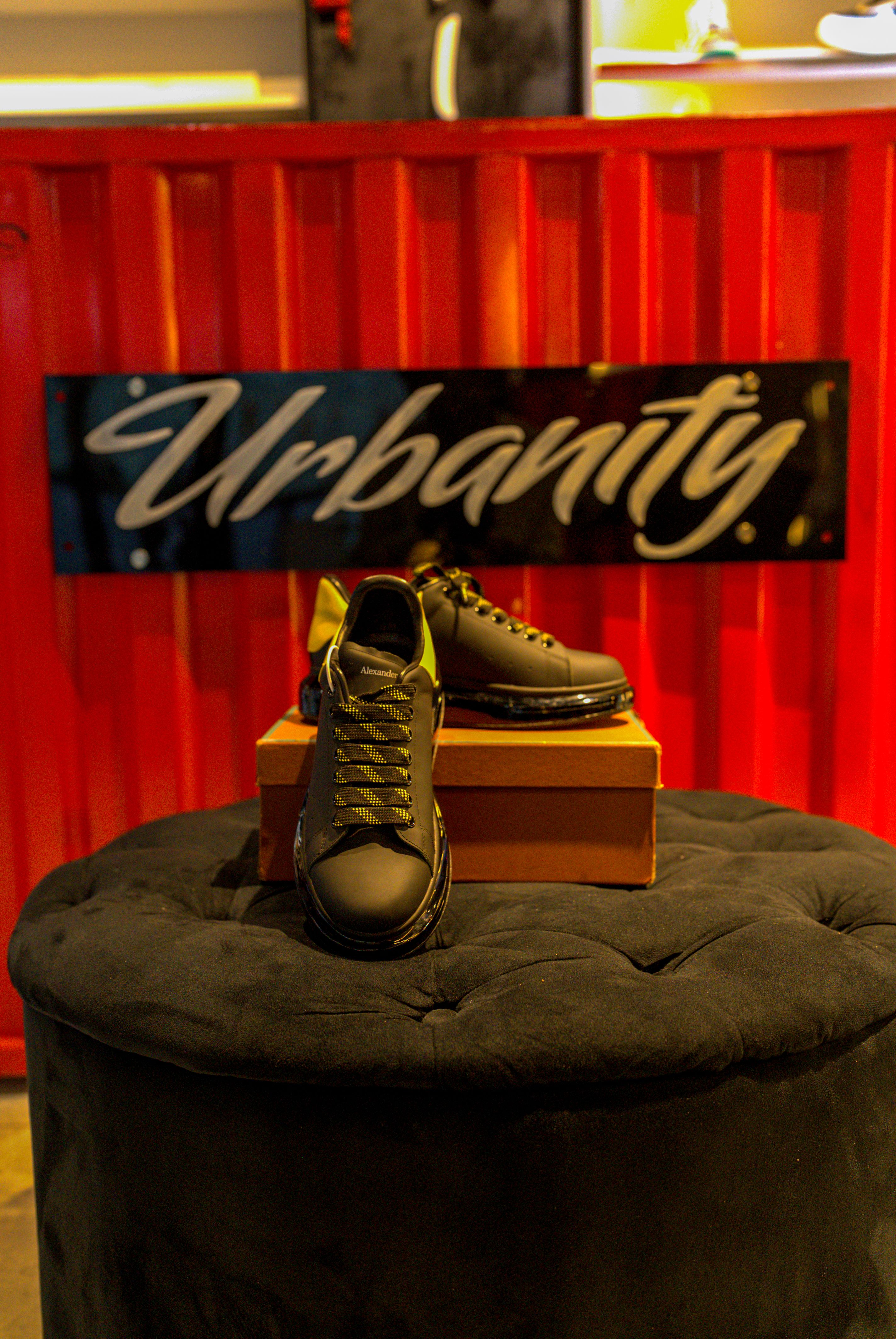 Alexander McQueen Oversized Sneaker Black Neon Yellow