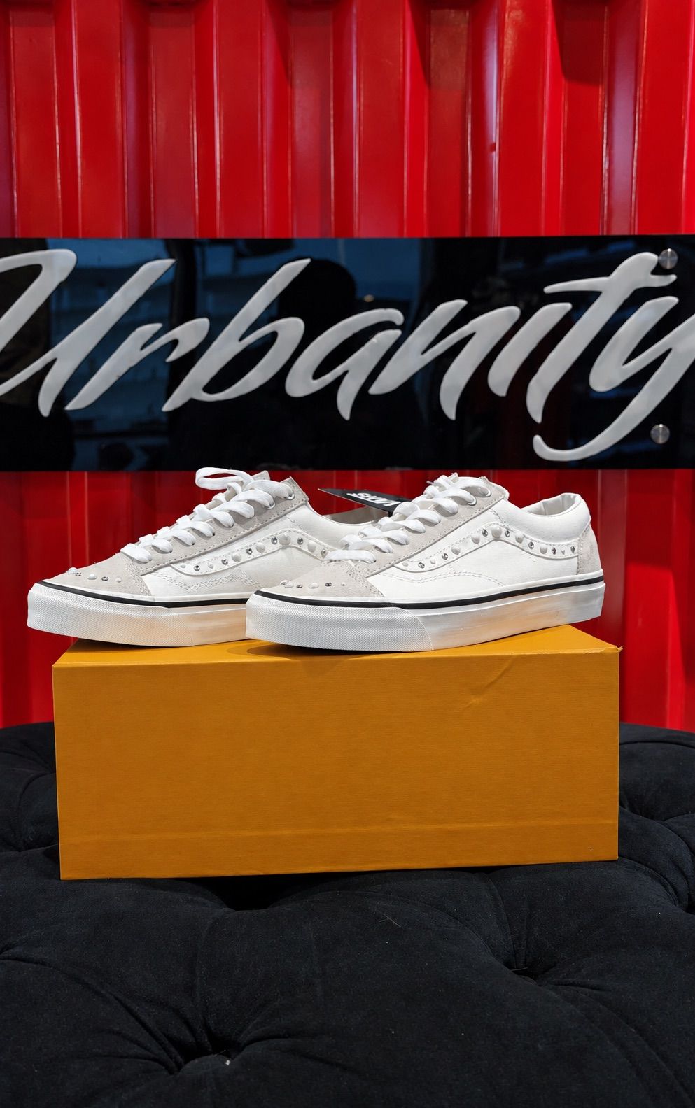 Vans Old Skool Studded - White, view 3