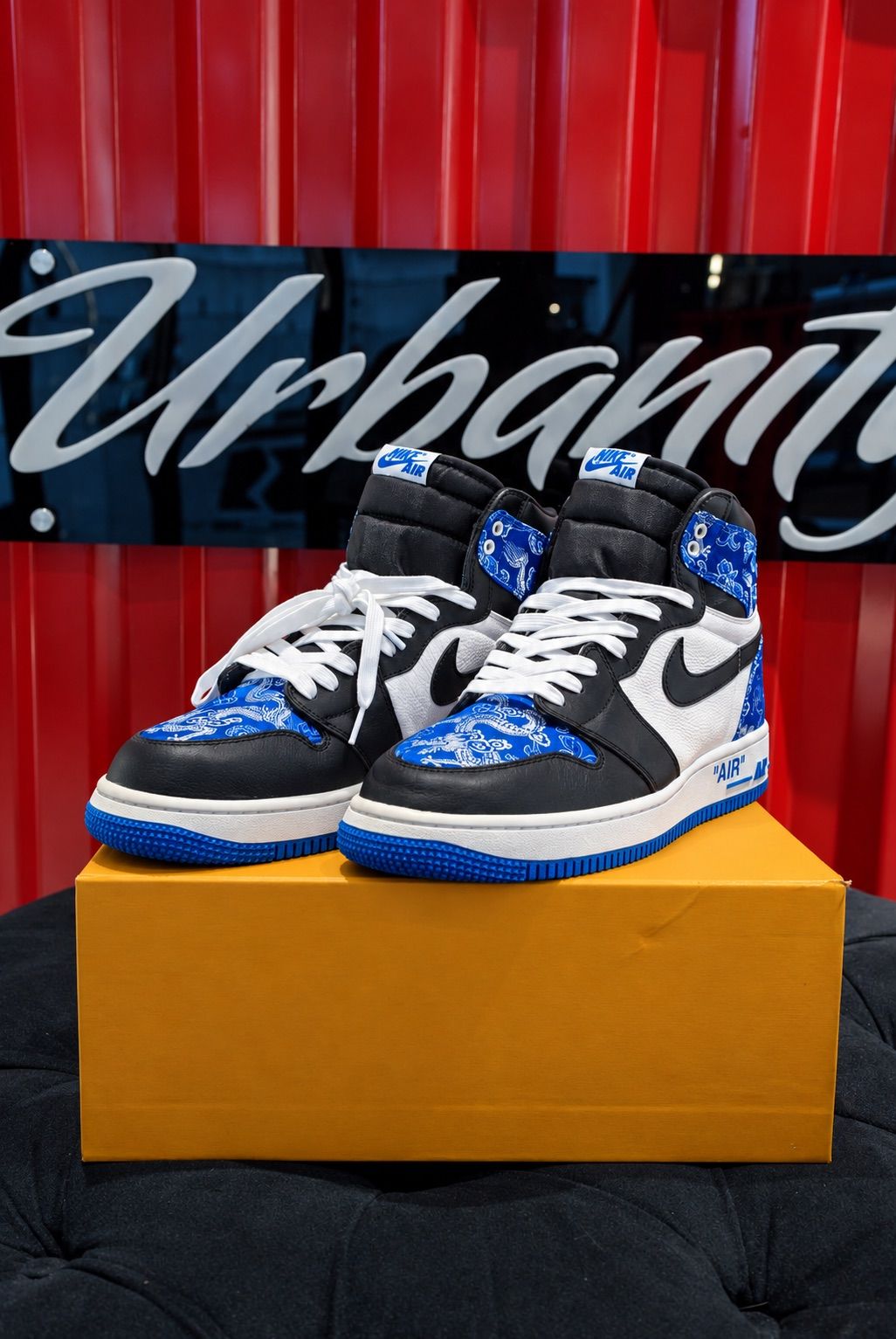 Nike Air Jordan 1 High - Chinese Dragon, view 3