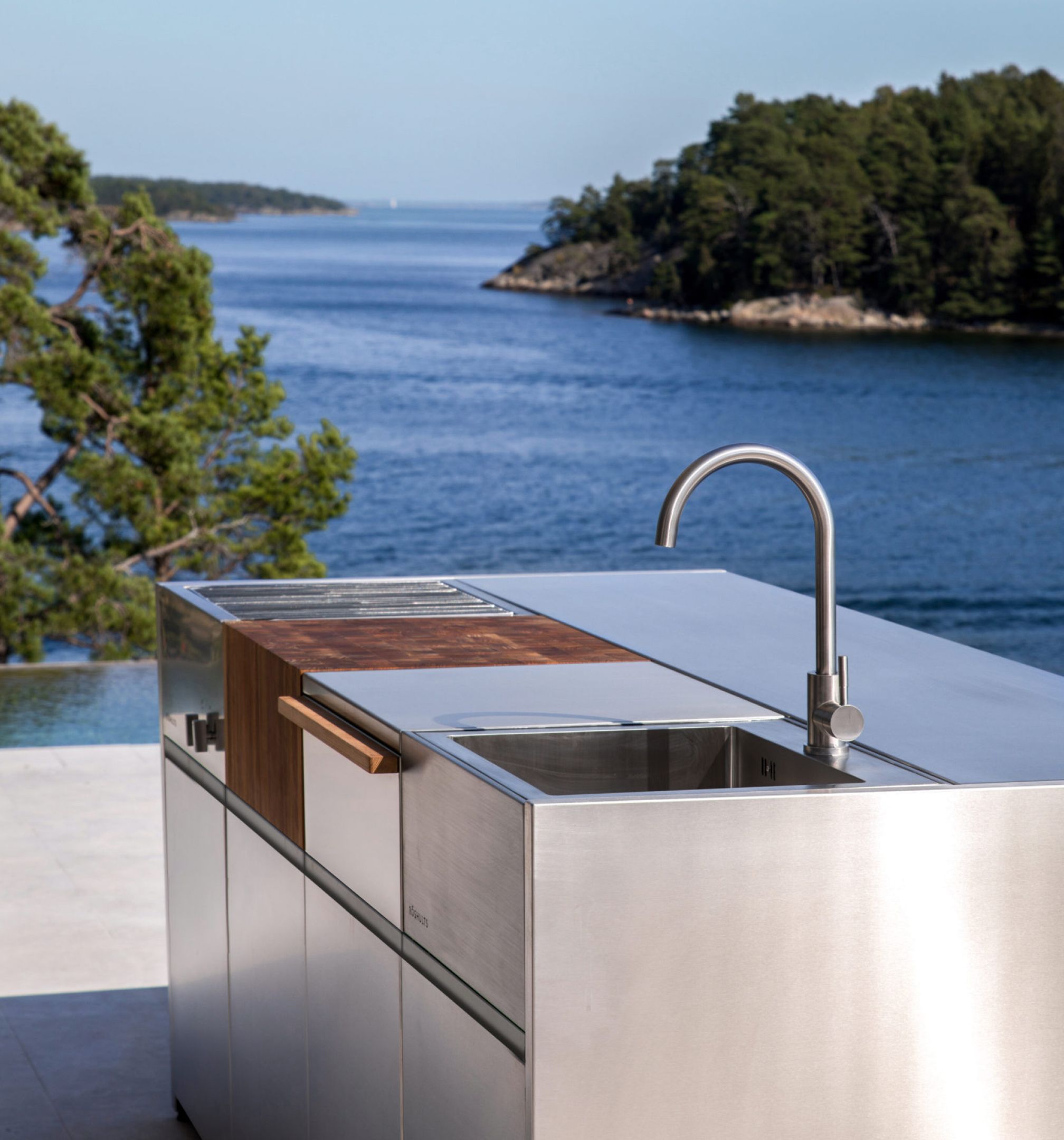 Röshultz Kitchen Island
