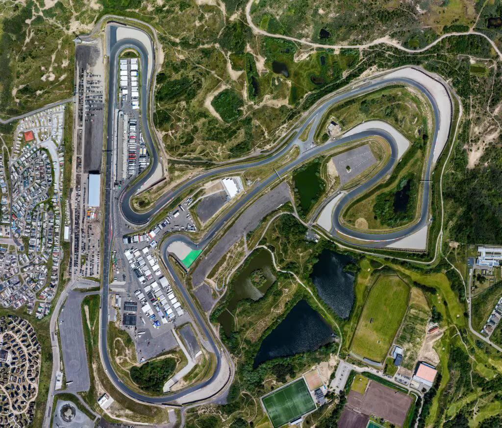 Iconic sections of the circuit