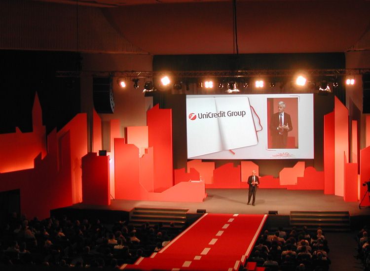UniCredit