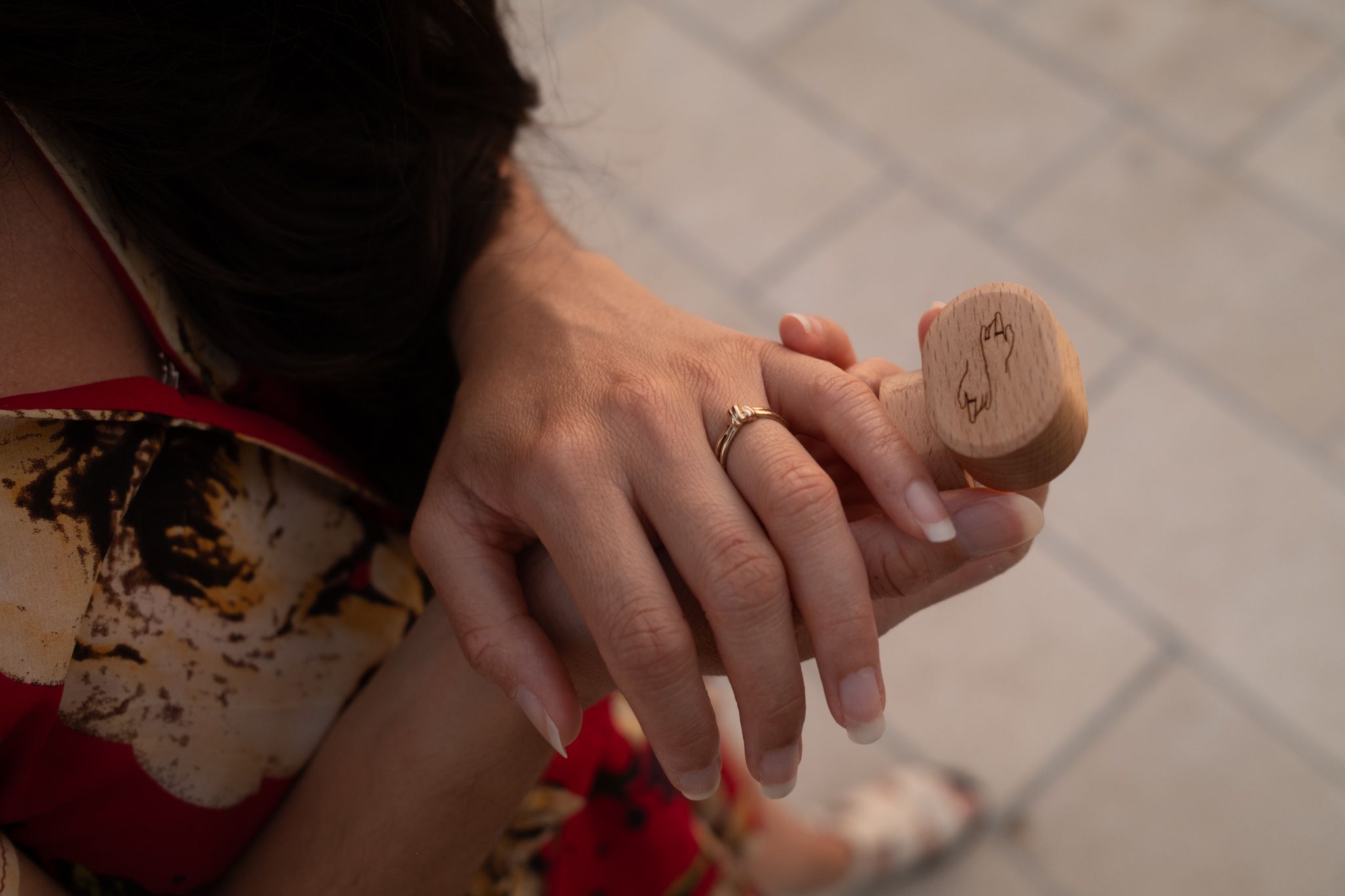 Custom commission ethical gold ring worn on hand, european romantic proposal