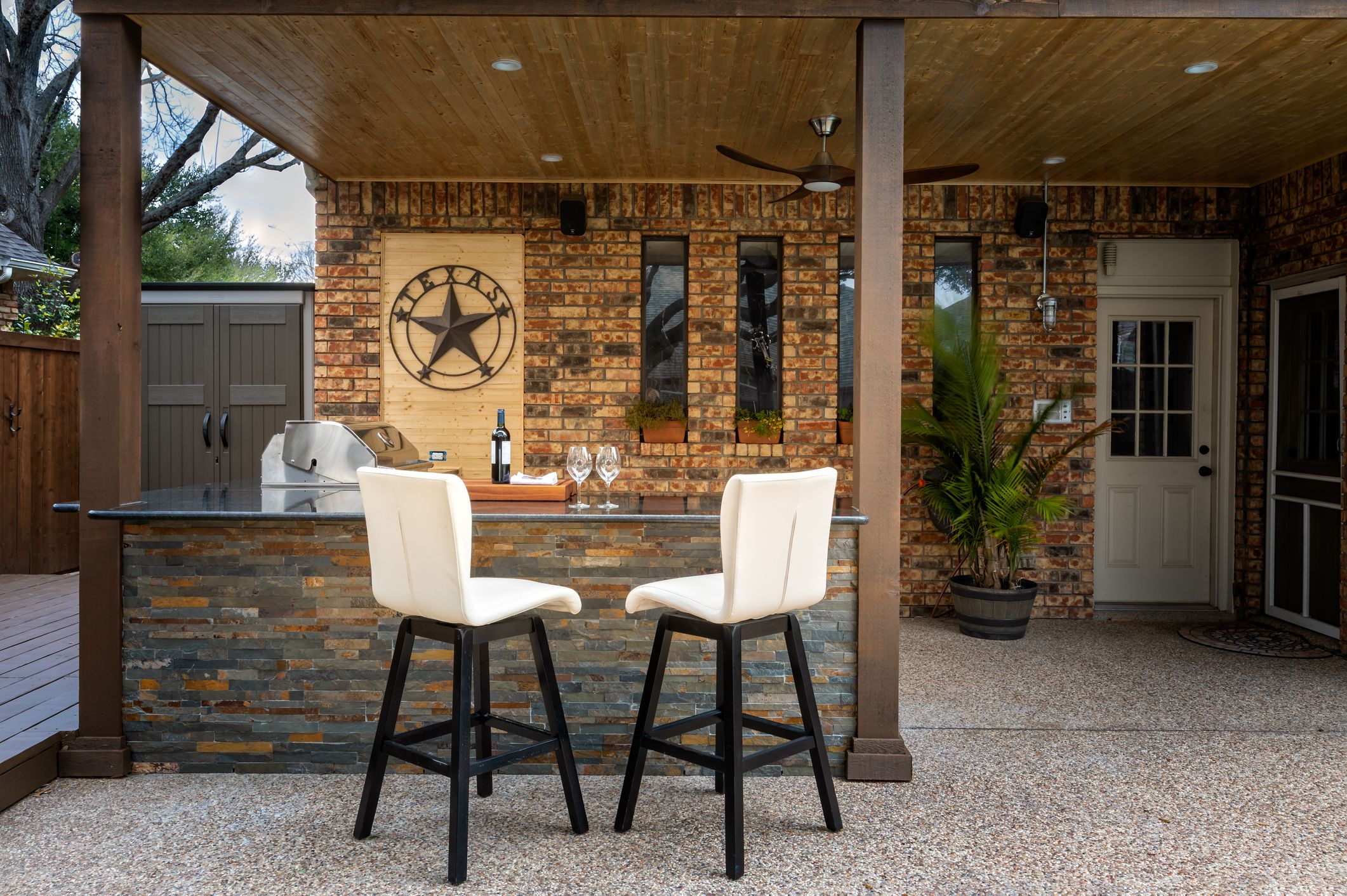 Stay Safe Outdoors: Electrical Tips for Patios, Pools & Kitchens in Flower Mound