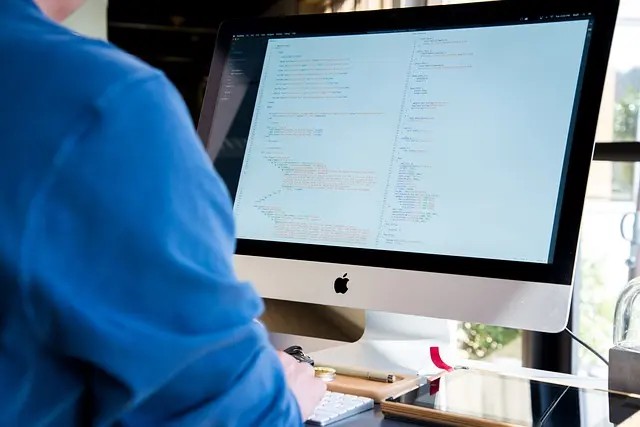 online employee training, employee development programs, employee training method