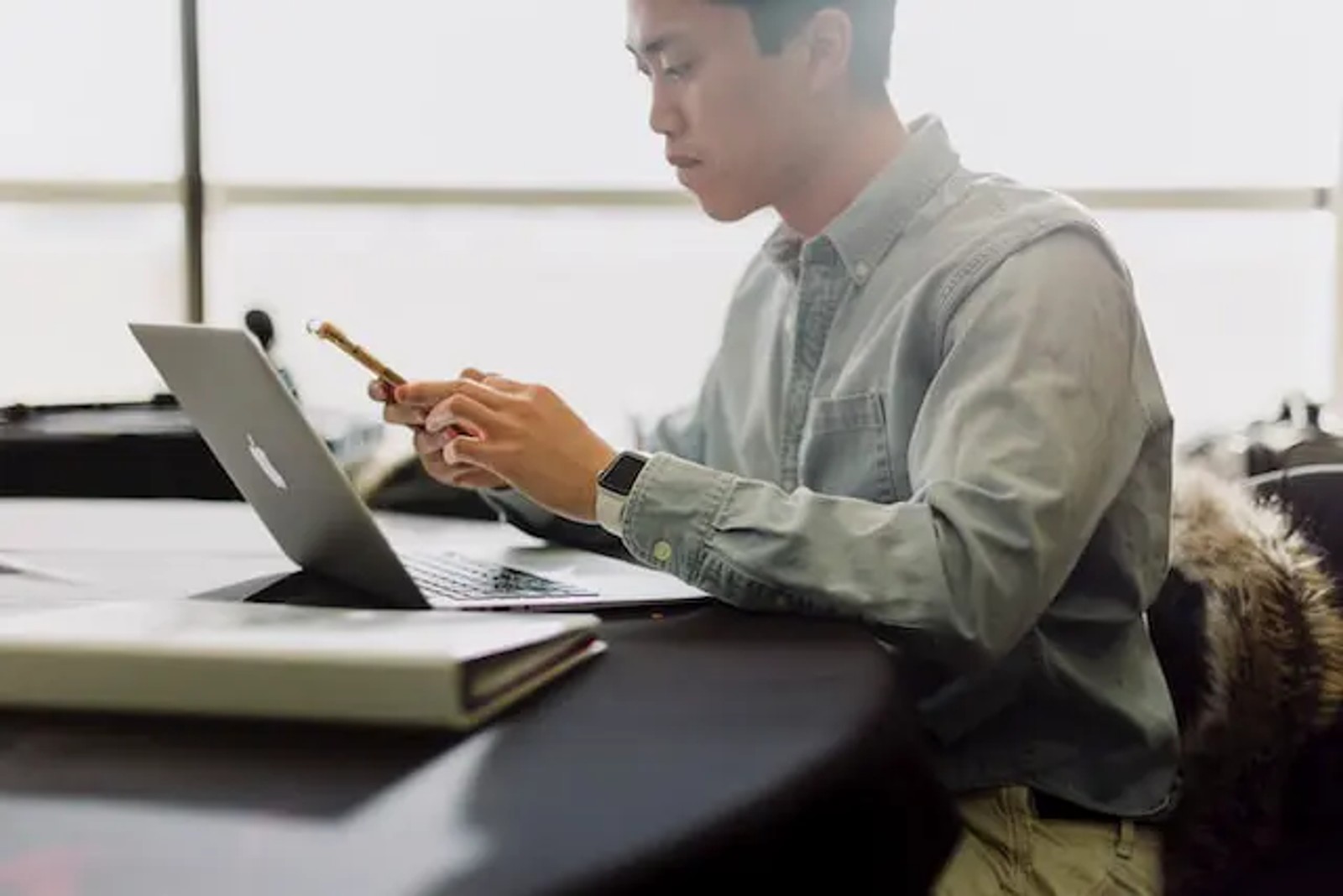 how to price your online course for course creator beginner.