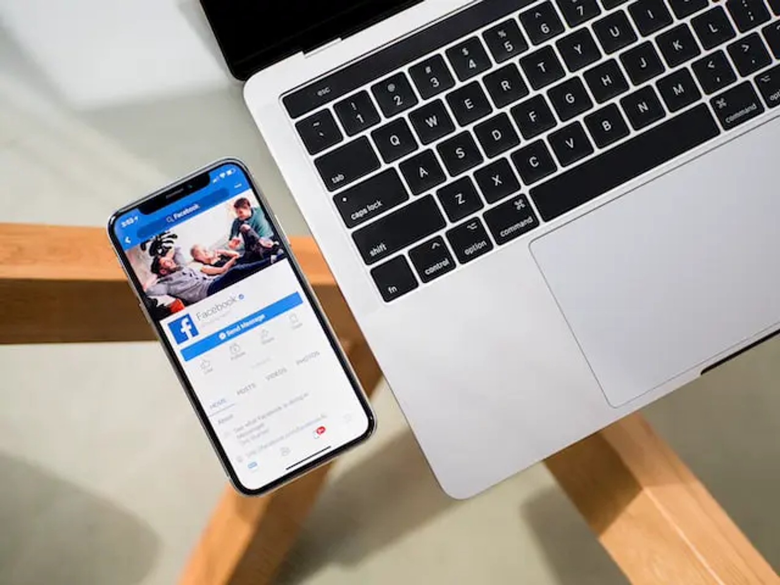 Overview of Facebook group alternatives for growing a community
