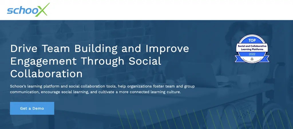 Schoox social collaboration module for peer learning