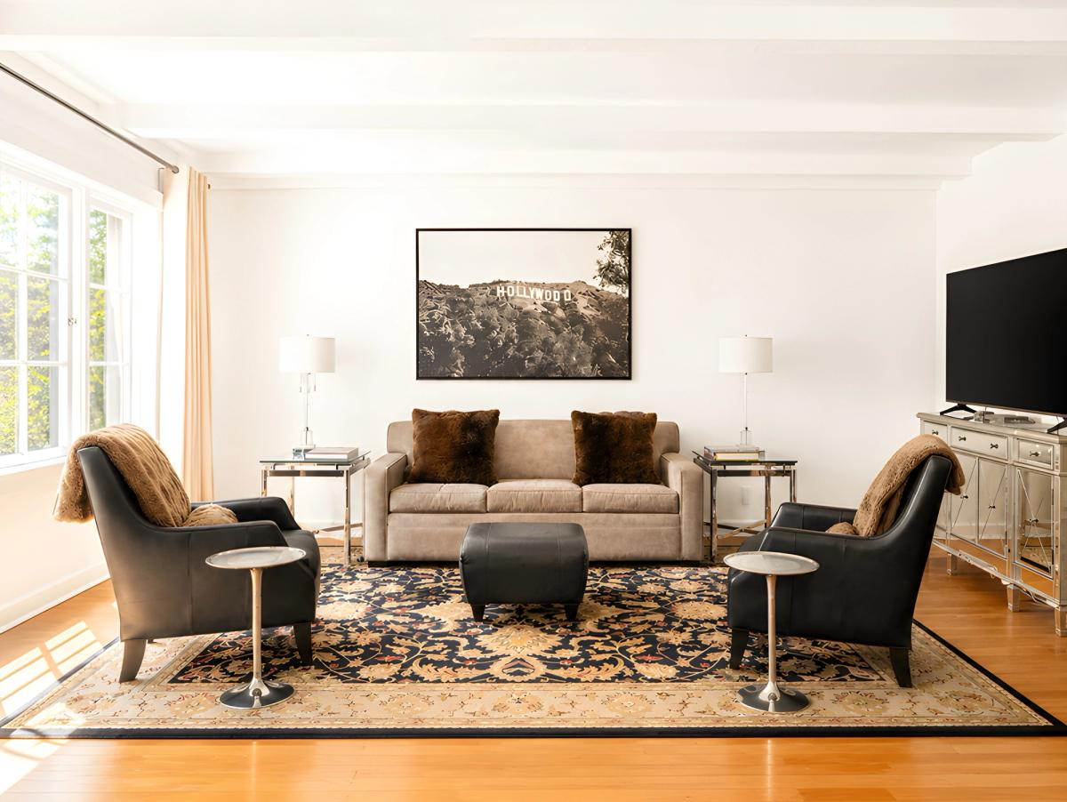 Living room of the Swanson residence at Gloria Palm Springs