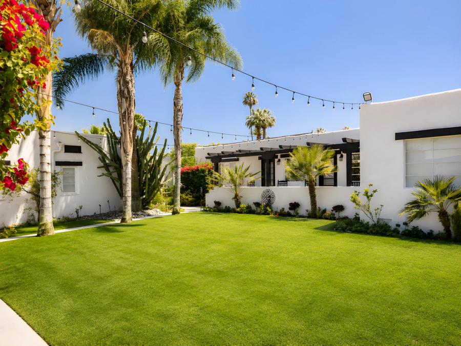 Desert gardens of citrus and bougainvillea at Gloria Palm Springs