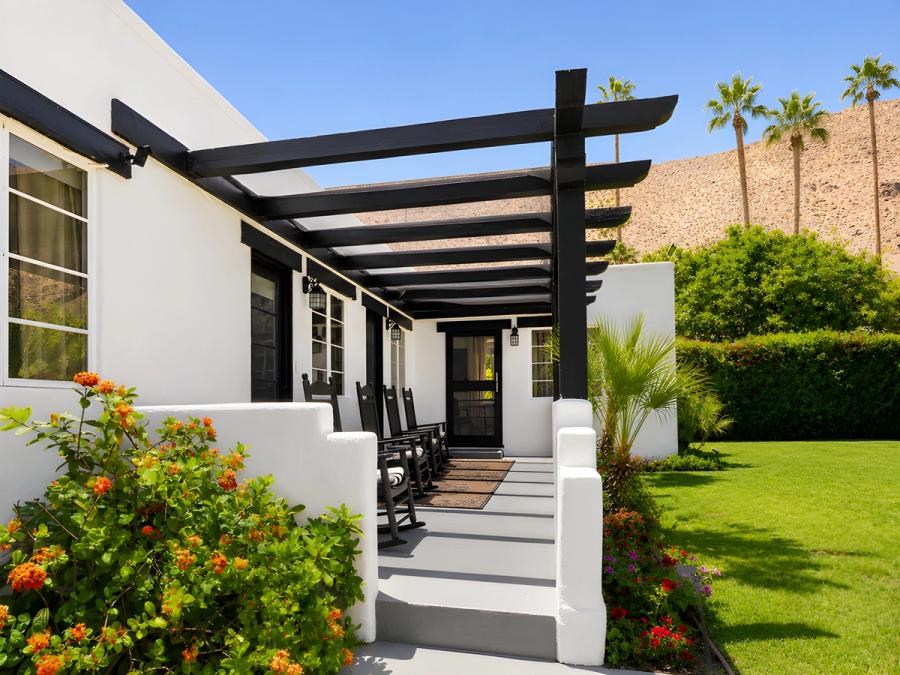 Private bungalow veranda at Gloria Palm Springs