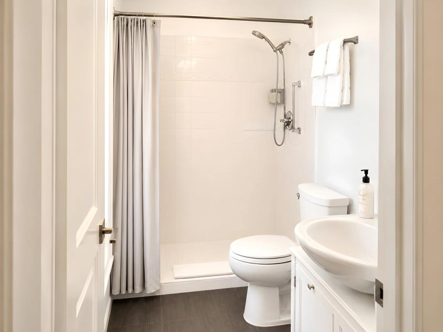 Silent bathroom