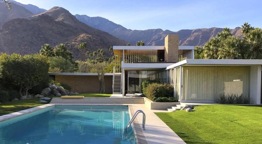 The Kaufmann Desert House, a mid-century modern icon in Palm Springs