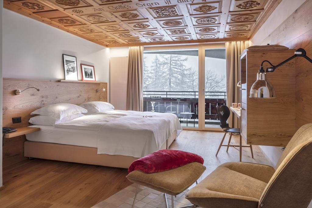 Swiss Alpine Hotel Allalin