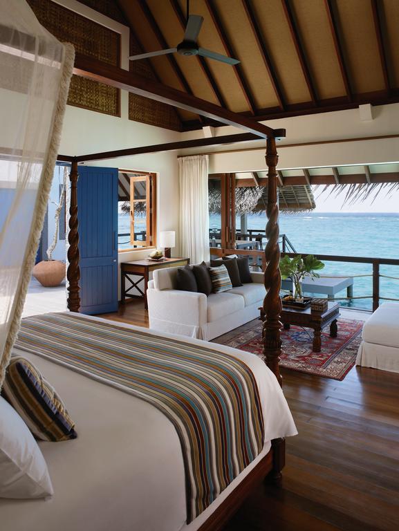 Four Seasons Resort Maldives at Landaa Giraavaru