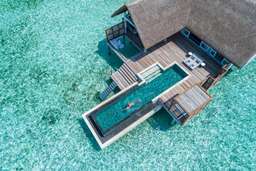 Four Seasons Resort Maldives at Landaa Giraavaru Image 6