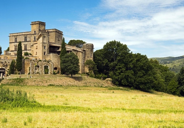 Lourmarin Castle (Château de Lourmarin)