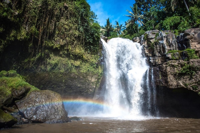 Tegenungan Waterfall (Air Terjun Tegenungan)