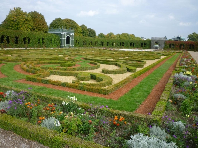 Schlosspark Schönbrunn (Schönbrunn Palace Garden)