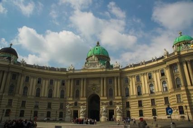 Hofburg Imperial Palace (Hofburg Wien)