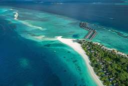 Four Seasons Resort Maldives at Landaa Giraavaru Image 5