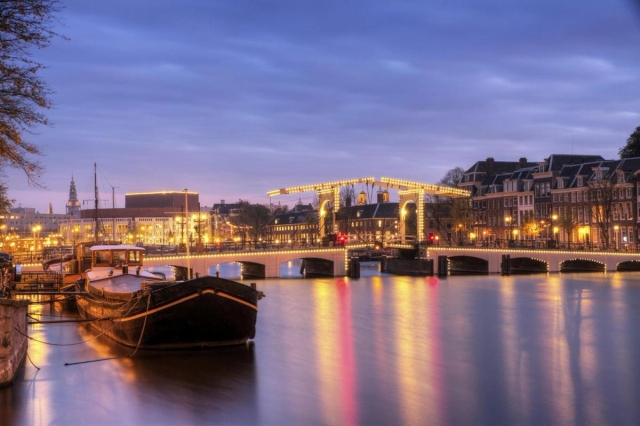 Skinny Bridge (Magere Brug)