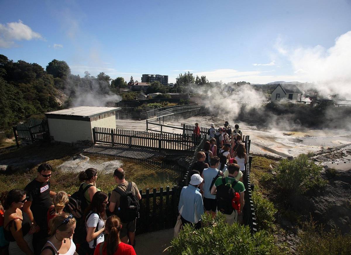 Whakarewarewa Village Guided Tour