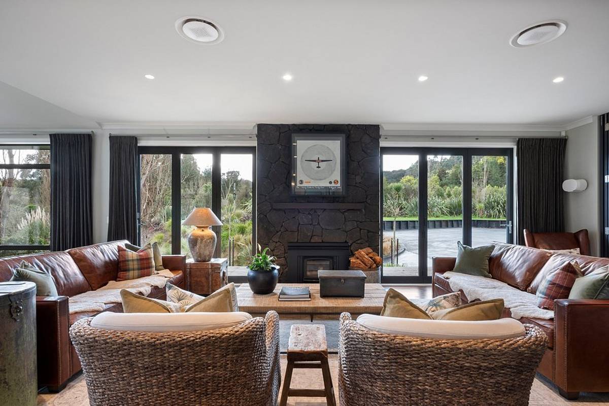 Kaitahi Chef's Table & Lodge