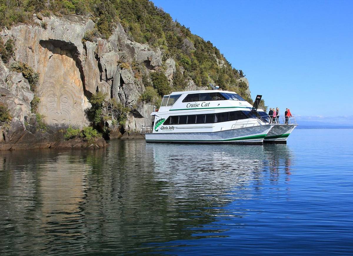 Daily Scenic Maori Rock Carving Cruise Taupo