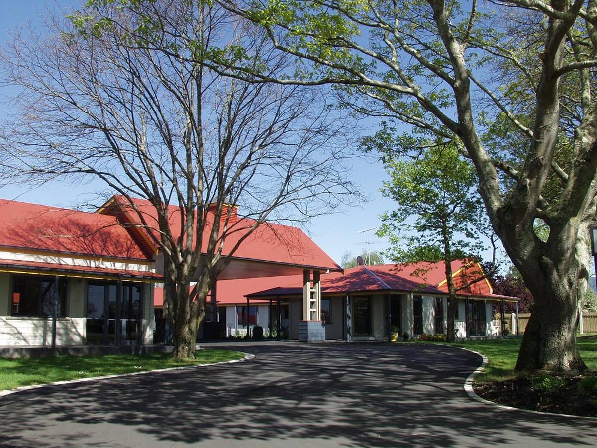 Asure Oak Estate Motor Lodge