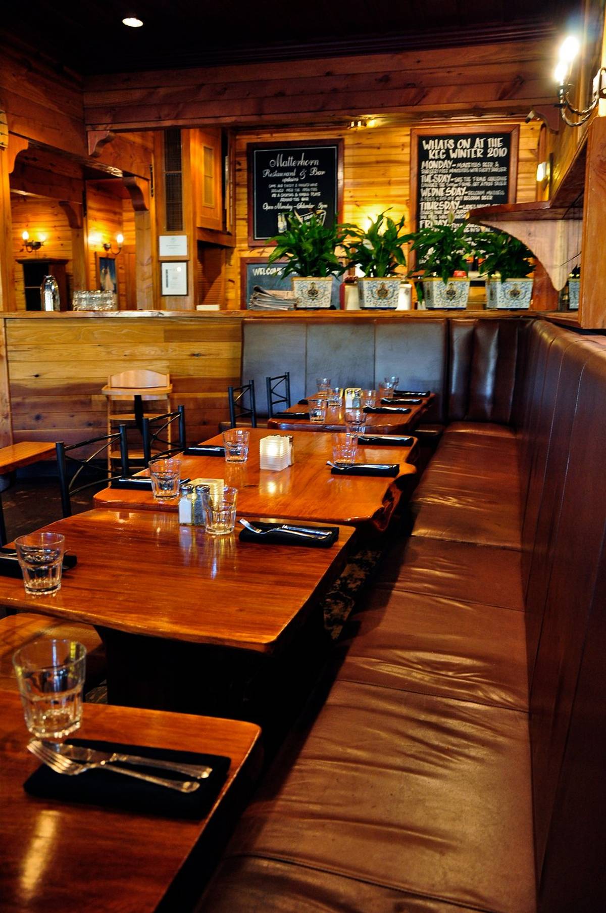 Powderkeg Restaurant