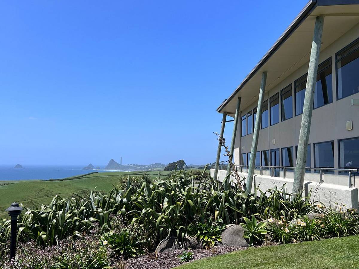 The Vineyard Bistro @ Okurukuru