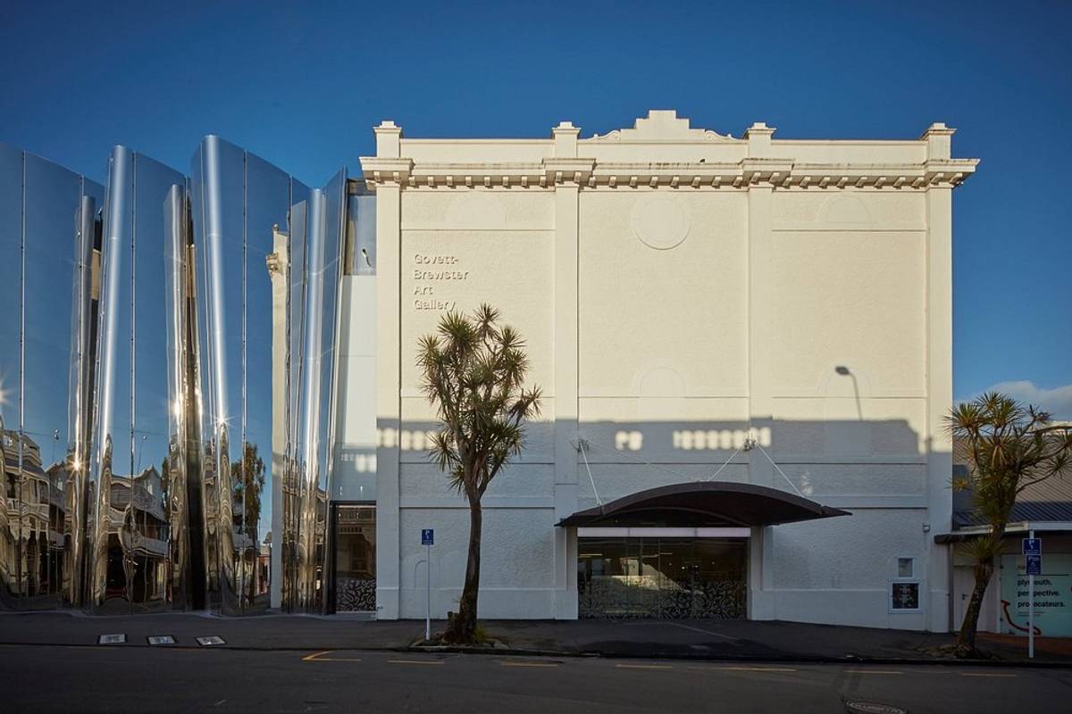 Govett-Brewster Art Gallery / Len Lye Centre